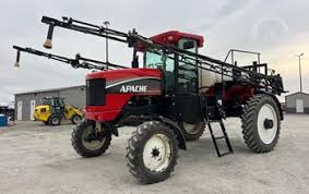Apache AS710 Sprayer