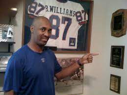 Byron keith williams (1960 31 ekim doğumlu) eski profesyonel amerikan futbolu geniş alıcı. Byron Williams About Facebook