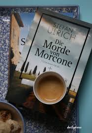 When wayne baden was growing up his grandmother made a mysterious cookie every christmas. Sizilianische Cuccidati Sweet Cookie Dough Filled With Dried Figs Dried Dates Raisins Walnuts Chocolate Apricot Jam Honey And Spices Ultra Wallpaper