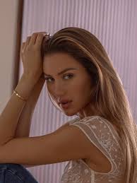 N°5🖤 "Marcello Mio" Red Carpet at the 77th annual Cannes Film Festival  @chanelofficial @chanel.beauty Styling: @sandrinejaiv @tarikedizofficial  @karasonyedmond