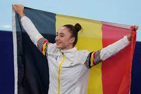 De hongaarse zsofia kovacs scoorde nog 14.266 (6.2+8.066) en schoof daarmee tussen de twee vlaamse meisjes in. Yqw63akexkm Nm