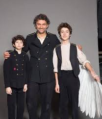 Jonas kaufmann is a german operatic tenor. Jonas Kaufmann Jonas Kaufmann Klassische Musik Familie Foto