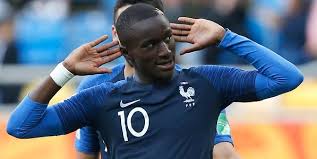 Moussa diaby earns £34,000 per week, £1,768,000 per year playing for bayer 04 leverkusen as a m/am (rl). Bayer 04 Moussa Diaby Offenbar Kurz Vor Wechsel Nach Leverkusen Kolner Stadt Anzeiger