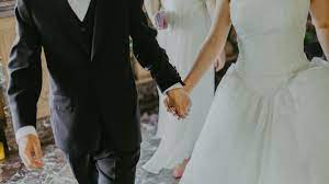 Maybe you would like to learn more about one of these? Hochzeitsflop Wenn Die Schwiegermutter Bei Der Eigenen Trauung Im Brautkleid Erscheint Stern De