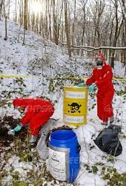 Greenpeace - Clean Up Toxic Waste Dump In France