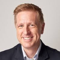 Scott Fabian's Instagram, Twitter & Facebook