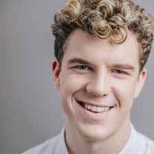 Daniel Gootnick's Instagram, Twitter & Facebook