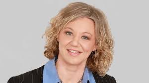 Amy Lawrence's Instagram, Twitter & Facebook