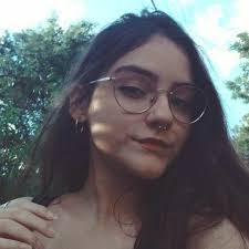 Laura Rash's Instagram, Twitter & Facebook