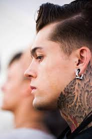 Stephen James For Philipp Plein Stephen James Hendry Instagram Vucut Boyama Portre Dovme