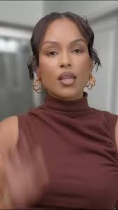 Lost my hair tryna save a few dollars 😭 Slick said he could “help” take my  extensions out… NEVER AGAIN😩