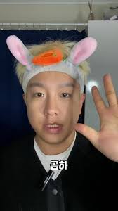 인스타에 너무너무 뜨길래 궁금해서 사봤는데 의외로 너무 잘쓰고 있어 버리는 #도도레이블 #아이돌화이트탠스프레이 협찬도 광고도 아니지만  잘 쓰고있어서 소개해봅니당👍