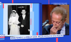 Ad annunciare la morte della donna è stato. Memo Remigi Lacrime In Diretta Tv Per La Moglie Morta Un Mese Fa Video Video