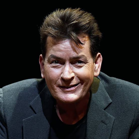 Charlie Sheen - Paris Match