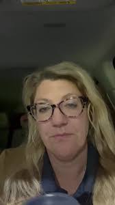 Glenda Abbott's Instagram, Twitter & Facebook