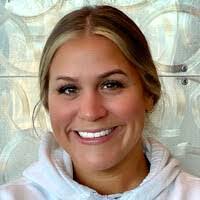 Krystal Wallace's Instagram, Twitter & Facebook