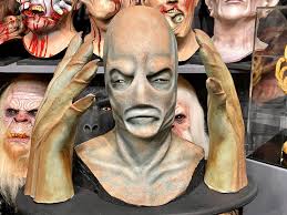 Another incredible and rare piece from Kirk Brady, this is his 1978  Ultimate Alien. Kirk originally created this for segments that were seen