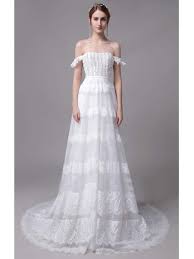 Das perfekte hochzeitskleid für jede frau. Glamour Brautkleid Carmen Trager Weiss Tull Spitze Stufen Look
