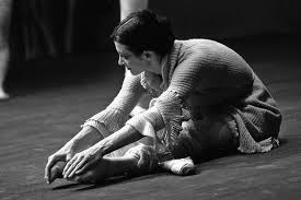 Born 20 august 1936, milan) is an italian ballet dancer and actress. Carla Fracci Intervista Club Milano