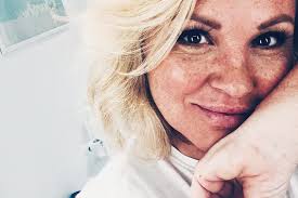 May 31, 2021 · liptai claudia instagram posztájában osztotta meg történetét, amelynek középpontjába bizony egy szerencsétlen véletlen szerepel. Alkoholista Apjarol Es A Szegenyes Cseledlakasrol Meselt Liptai Claudia