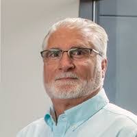 Robert Kintz's Instagram, Twitter & Facebook