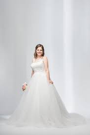 Check spelling or type a new query. Brautkleider Grosse Grossen In Berlin Avorio Vestito