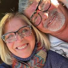 Does the local bus go to Puerto Plata Center?