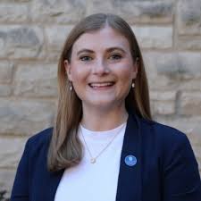 careerchange #newbusinessowner #womeninbusiness #newbeginnings  #recruitingdifferently #searchfirm #recruitmentagency