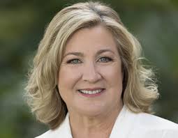 Shelly Petrolia holds off Tracy Caruso in Delray Beach mayoral race