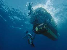 The ship sank in 1912 when it hit an iceberg, leading to the deaths of 1,517 of the. Titanic Wreckage Is Disappearing Photos From A Recent Dive Reveal