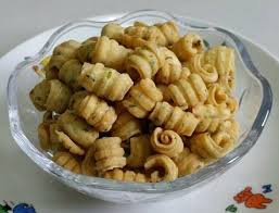 Sajikan dengan kopi atau teh hangat semakin nikmat! Resep Kue Garpu Gurih Renyah Tanpa Santan Resep Masakan Keluarga Rina