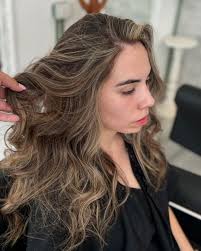 D I S E Ñ O. D E. C O L O R. 25% O F F 🔥 👇🏽 INCLUYE 👇🏽 ✨Diseño de  color ✨Tratamiento post color ✨Corte o despunte ✨Planchado o