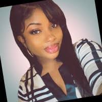 Kendra Locke's Instagram, Twitter & Facebook