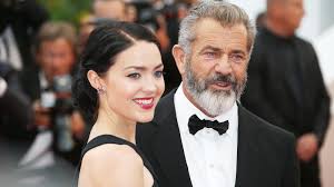 Mel is nominated for the best director award for his work on hacksaw ridge, which just took home the award for best. Mel Gibson Ist Wieder Vater Geworden So Heisst Sein Neuntes Kind