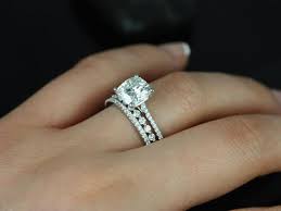 Dear Friend Who Will Help Pick Out My Ring Someday No Halo Baby Diamonds On The Band Cushioncut Trio Wedding Sets Engagement Rings Wedding Rings Engagement