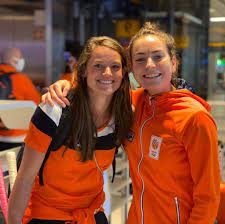 Zusammen mit eva de goede ist sie mit drei goldmedaillen und einer silbermedaille die bei olympischen spielen erfogreichste hockeyspielerin. Eva De Goede Evadegoede Twitter