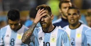 و لكن الصحيفة لم تستطع ان تتعرف على نوعية التاتو الجديد, او مدى ارتباطه بشيء ما خاص. Ø§Ù„ÙˆØ·Ù† Ø³Ø¨ÙˆØ±Øª ÙˆÙŠÙƒÙŠØ¨ÙŠØ¯ÙŠØ§ ØªØ³Ø®Ø± Ù…Ù† Ù…ÙŠØ³ÙŠ Ø¨Ø¹Ø¯ Ø§Ù„Ø®Ø³Ø§Ø±Ø© ÙƒÙ„ Ø´Ø¦ ÙŠØªØºÙŠØ± ÙÙŠ Ù…ÙˆØ³ÙˆØ¹ØªÙ†Ø§ Ø¥Ù„Ø§ Ø¥Ù†Ø¬Ø§Ø²Ø§ØªÙ‡