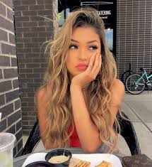 Pin By Gabby Hernandez On Hair Hair Color For Tan Skin Blonde Hair Girl Blonde Hair With Bangs