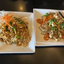 Ya's thai kitchen is known for being an outstanding thai restaurant. Youpa S Thai Kitchen 189 Photos 134 Reviews Thai 10609 Se 240th St Kent Wa Restaurant Reviews Phone Number Menu