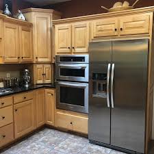 Spray Day I Usually Only Spray Onsite If A Kitchen Is 1 Large Or 2 Detailed Thi Painting Kitchen Cabinets Painted Kitchen Cabinets Colors Painting Cabinets
