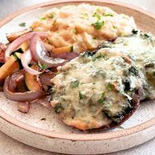 Spinach Stuffed Portobello Mushrooms An Easy Vegetarian Dinner That Pairs Wel Mushroom Recipes Healthy Vegetarian Recipes Healthy Vegetarian Mushroom Recipes