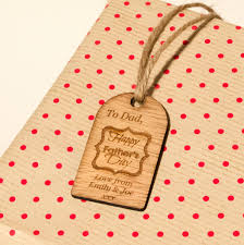 Fathers day quotes for gift tags: Wooden Happy Fathers Day Gift Tag Design A Rustic Charm