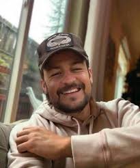 Am I still a handsome man?