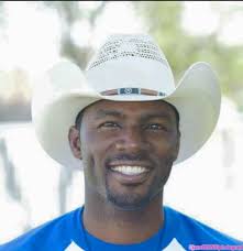 Real talk. Growing up I didn't have many good examples .My dad was never  there and I had to figure out what kind of man I wanted to be. I started  listening