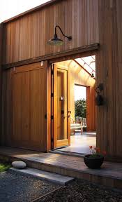 Stunning Wooden Residence By Malcolm Davis Architecture Architecture Cabin Design Wood Doors Interior