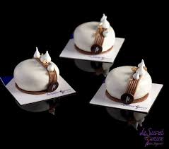 Montblanc Bizcocho De Castana Y Especias Creme Brulee De Castana Con Trocitos De Marron Glace Gelificado De Fancy Desserts Dessert Decoration Sweets Recipes