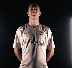 Jenis fk v shakhter karagandy reserves: Kazakhstan Premier League Club Borrows Nike Shakhtar Donetsk Kits For New Jerseys Footy Headlines