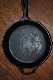 How To Season Or Re Season A Cast Iron Skillet Cast Iron Seasoned Cast Iron Pan How To Cook Steak