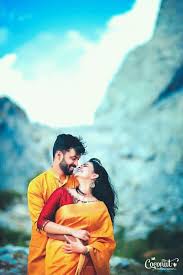 Pin By Ashwinimanju On Cute Couples Wedding Couple Poses Photography Wedding Photoshoot Poses Wedding Photoshoot Props The best couple photoshoots deliver a range of different types of emotions in their images, so trying to work in some more intimate couple poses in. wedding couple poses photography