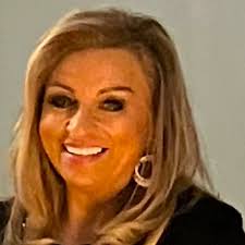 Bet you can't scroll past without saying “Awww…” 😏